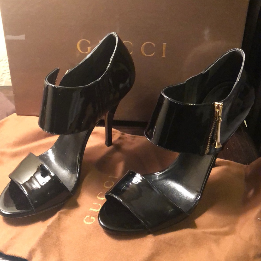 Gucci shoes